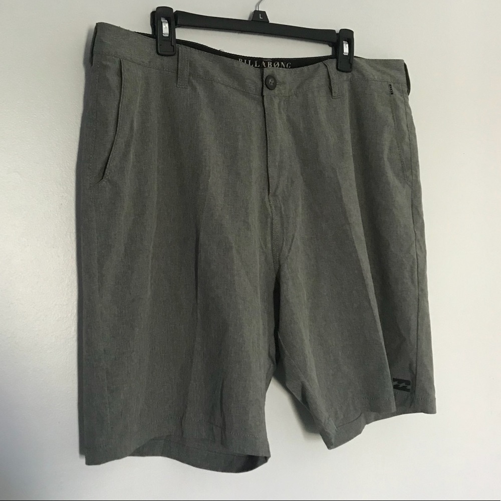 Billabong Shorts Size 38